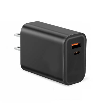 BROBOTIX CARGADOR GaN DE 45W DUAL, UN PUERTO USB 3.0 Y UN PUERTO TIPO C. Ideal para cargar hasta dos dispositivos simultáneamente. Su tecnología GaN reduce el calor y mejora la eficiencia, ofreciendo una carga rápida y segura. Color negro, carga rápida.